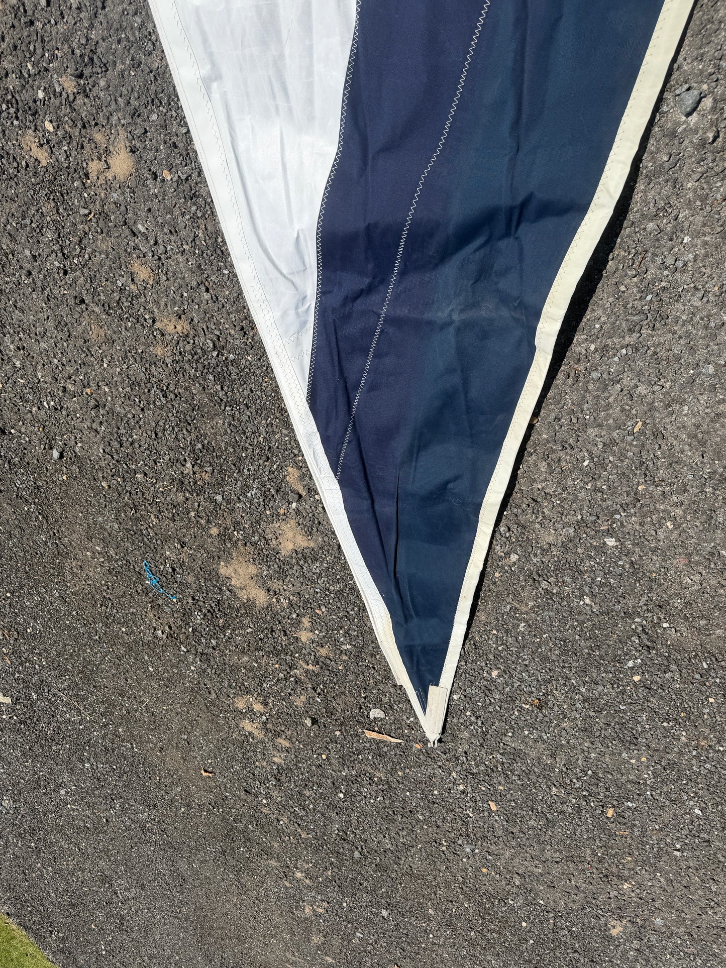 UK Sailmakers Roller Furling Sail 45’3” x 45’7” x 22’1” Navy White