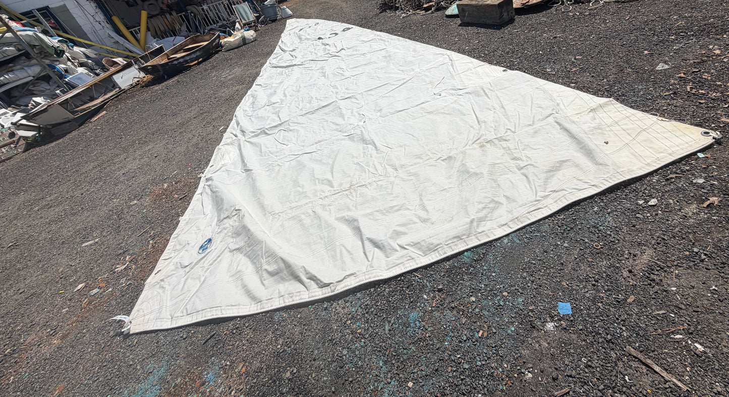 Tartan 30 - 40% - 5oz Main Sail - 37'6" (Slide Side) x 39'4" x 11'3"