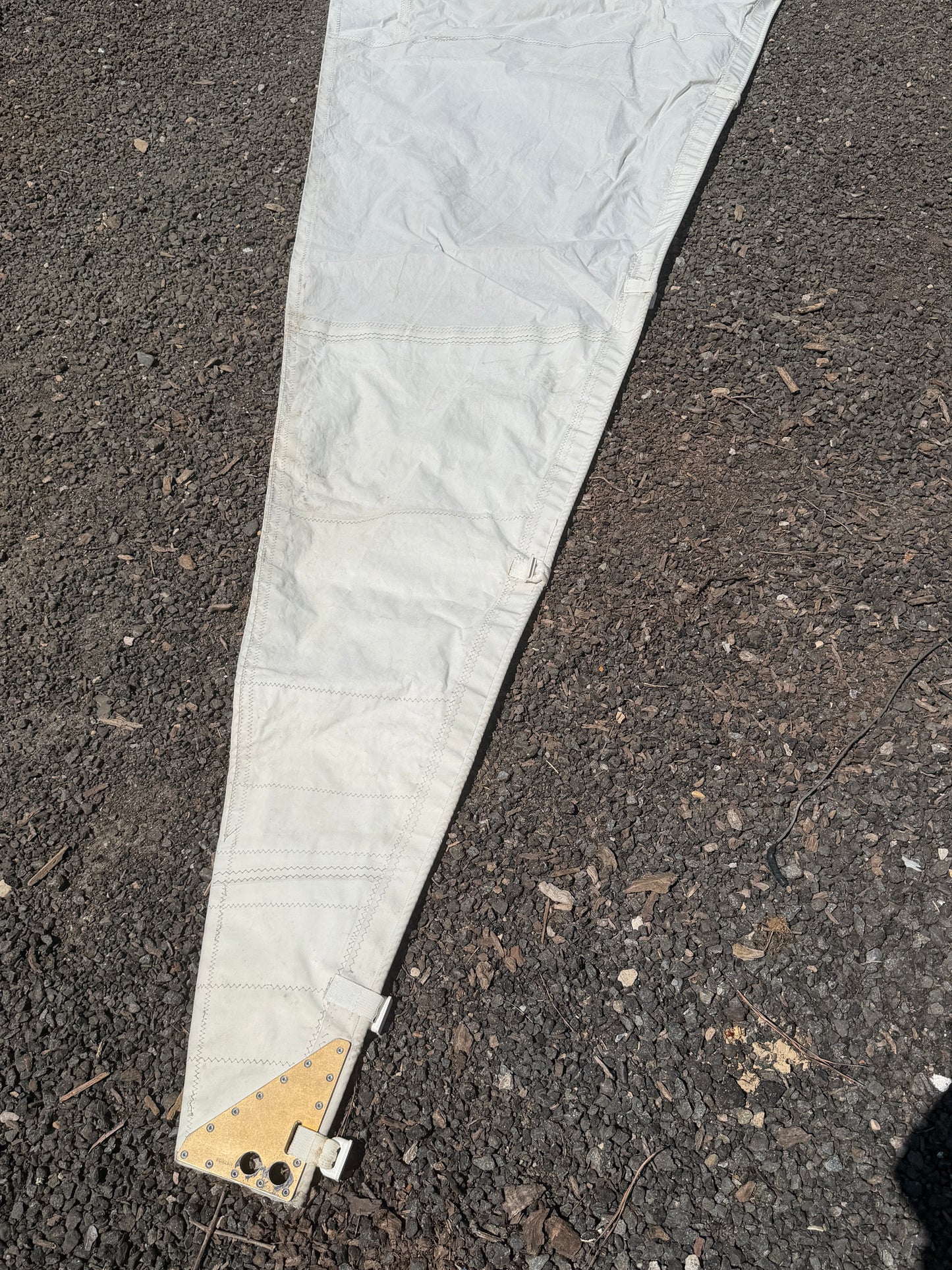 Tartan 30 - 40% - 5oz Main Sail - 37'6" (Slide Side) x 39'4" x 11'3"