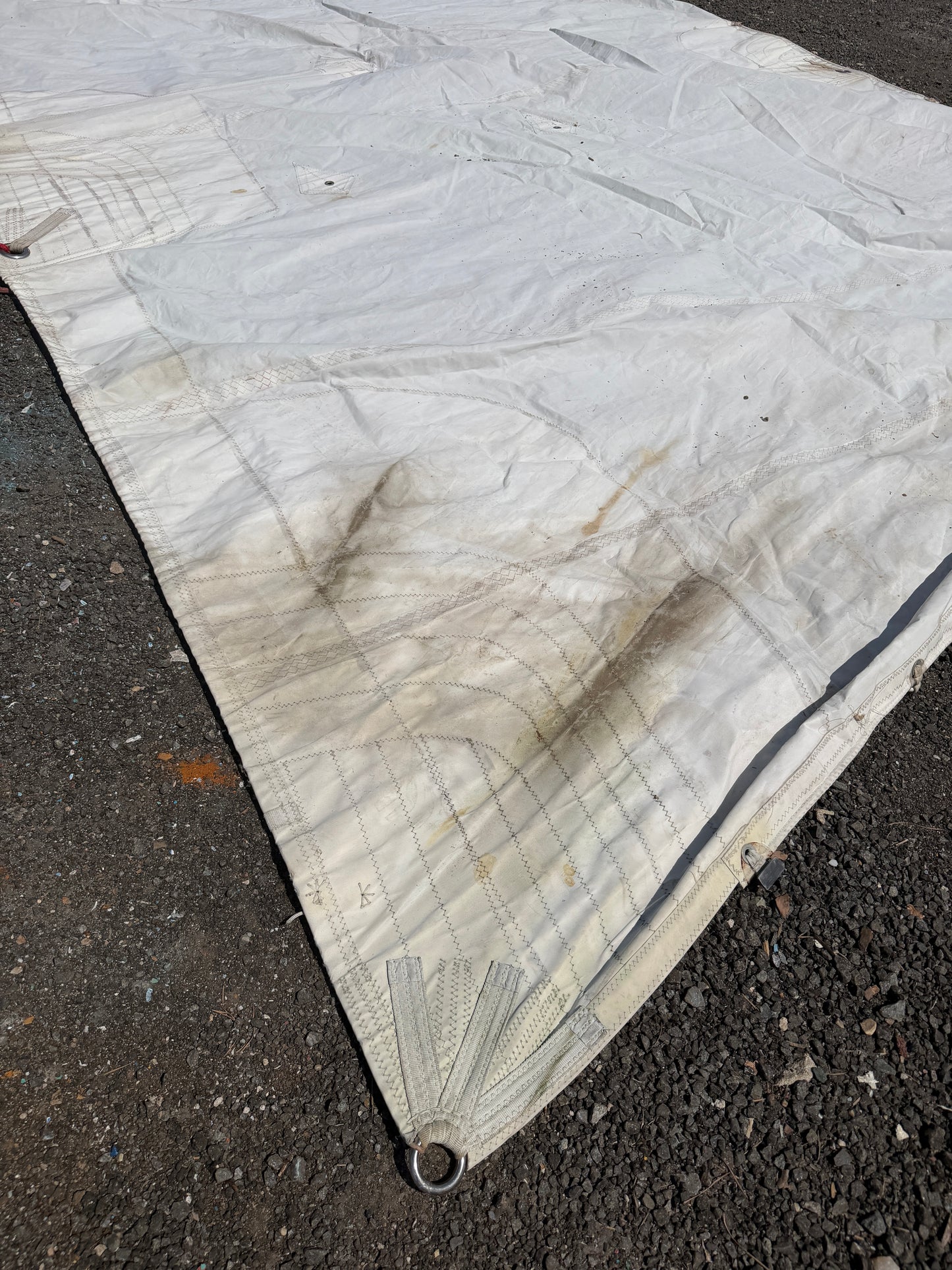 Hunter 30 Main Sail - 40'2" (Slide Side) x 41'3" x 11'6"