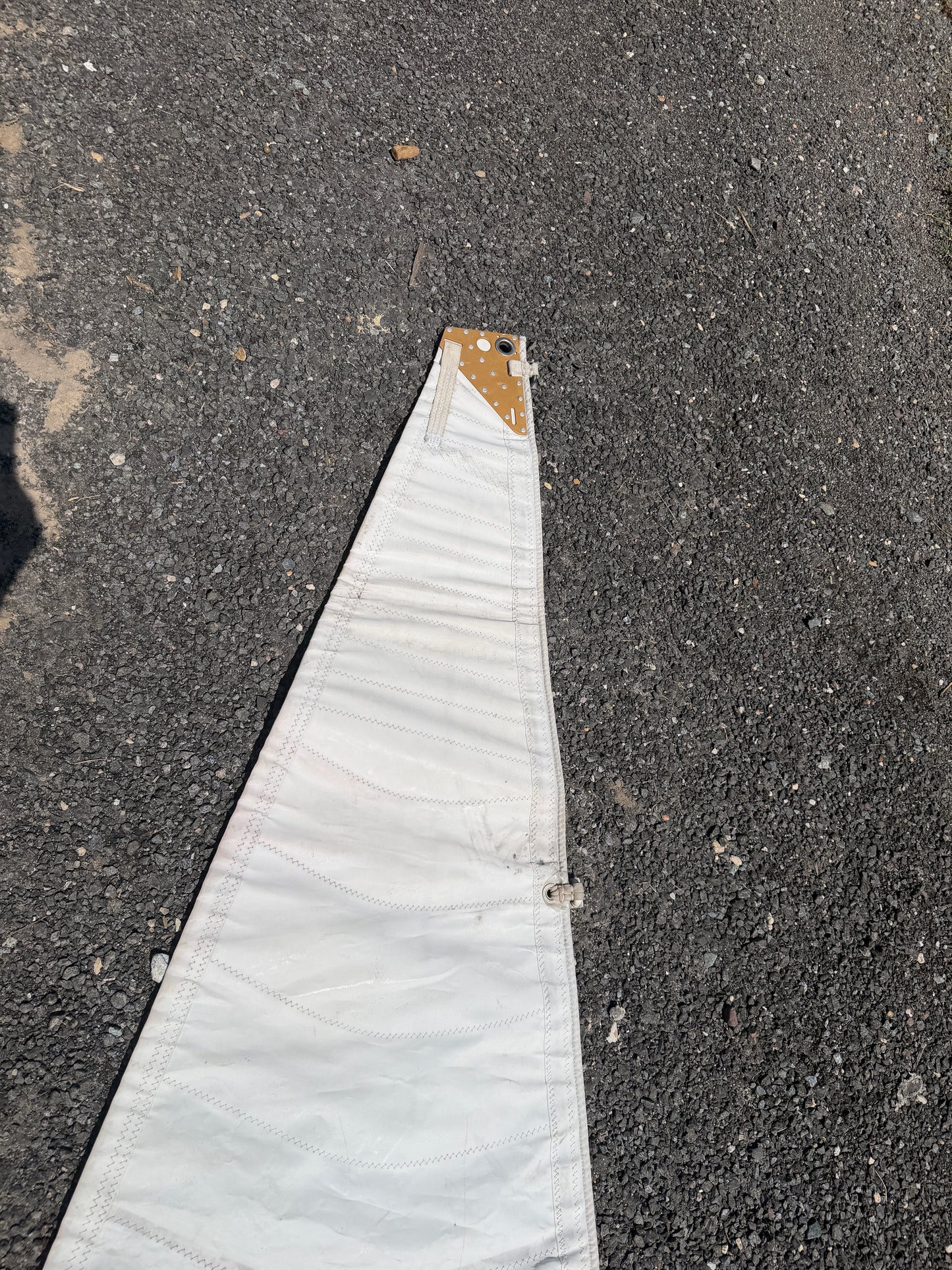 Hunter 30 Main Sail - 40'2" (Slide Side) x 41'3" x 11'6"