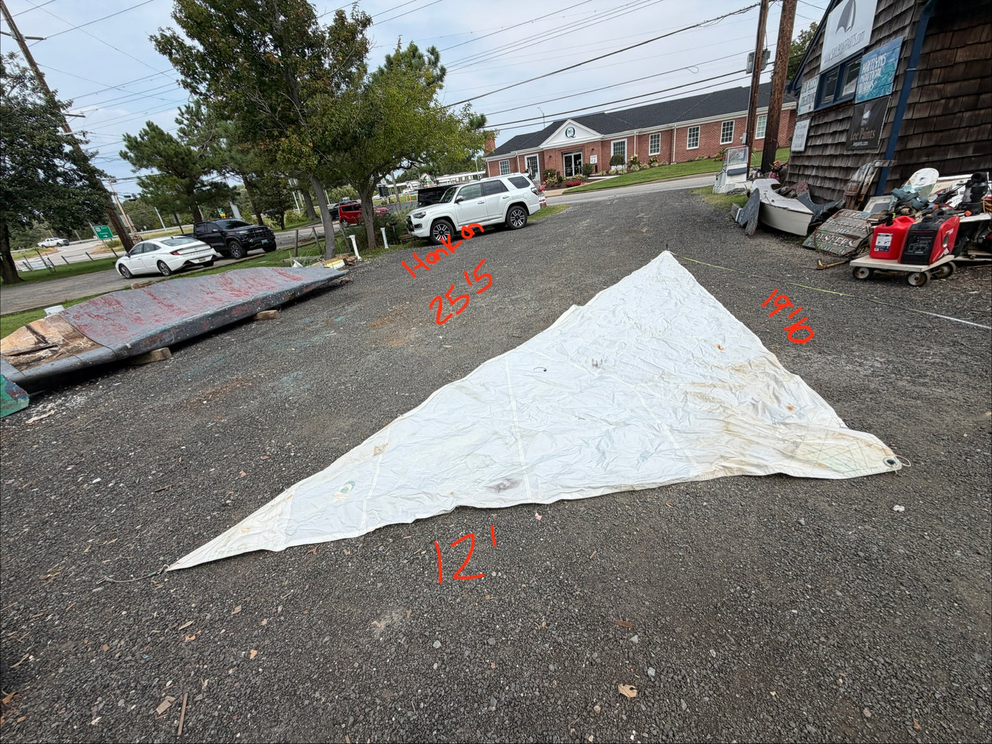 Staysail 25'5" (Hank On Side) x 19'10" x 12' - Passport 42