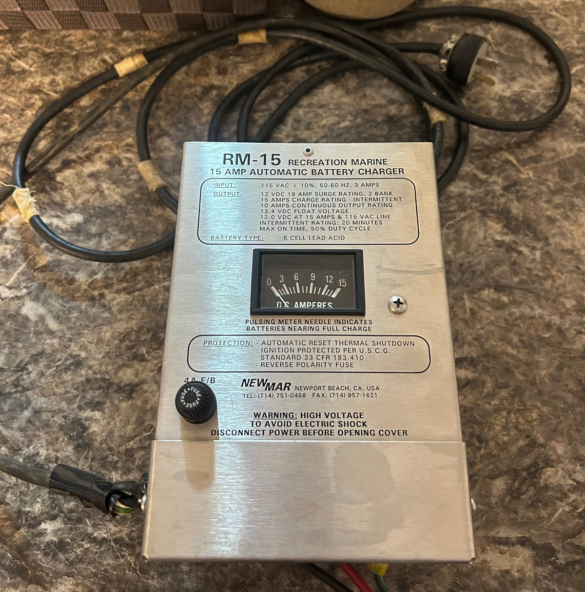 Newmar RM-15 15 Amp Automatic Battery Charger