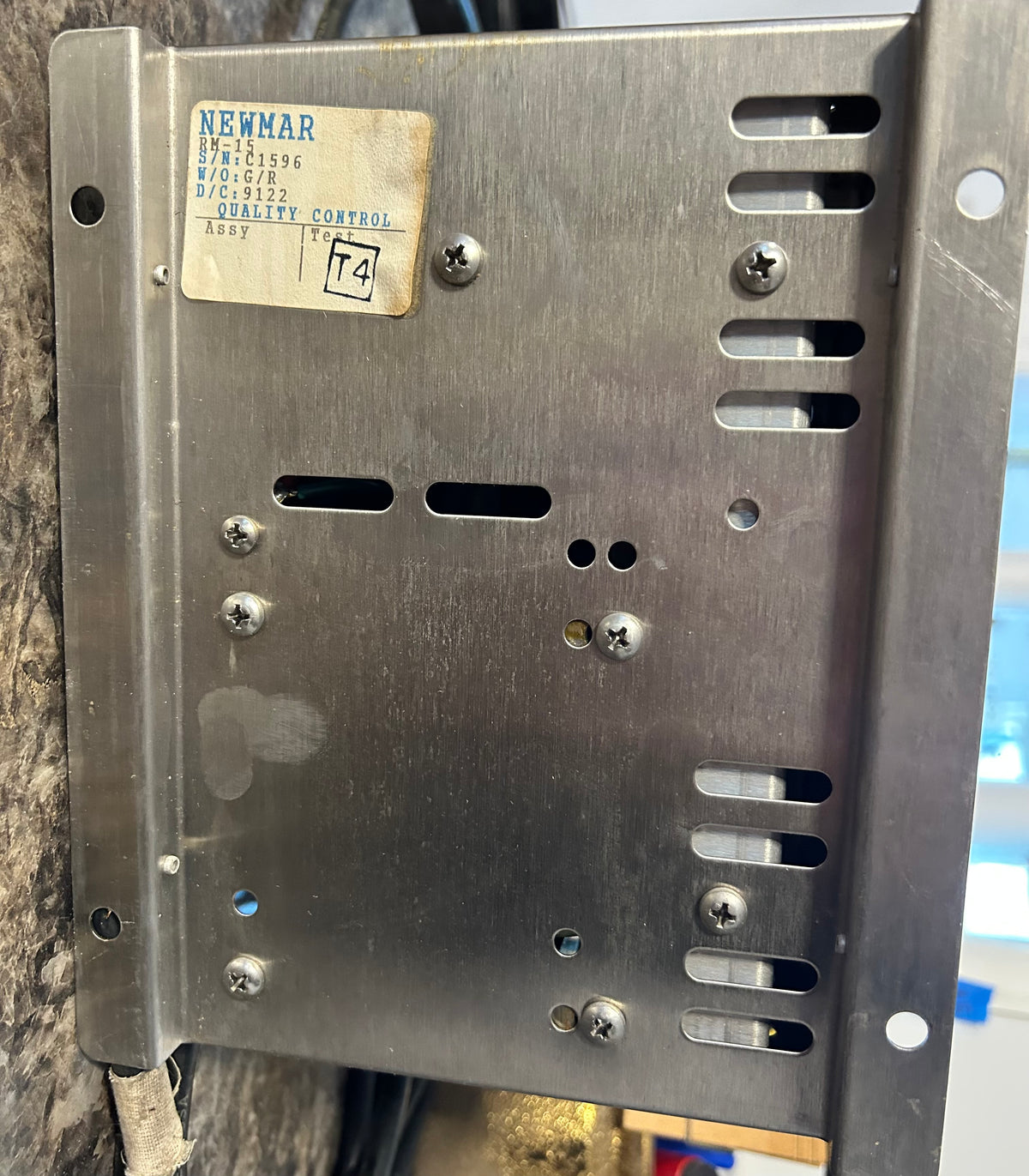 Newmar RM-15 15 Amp Automatic Battery Charger