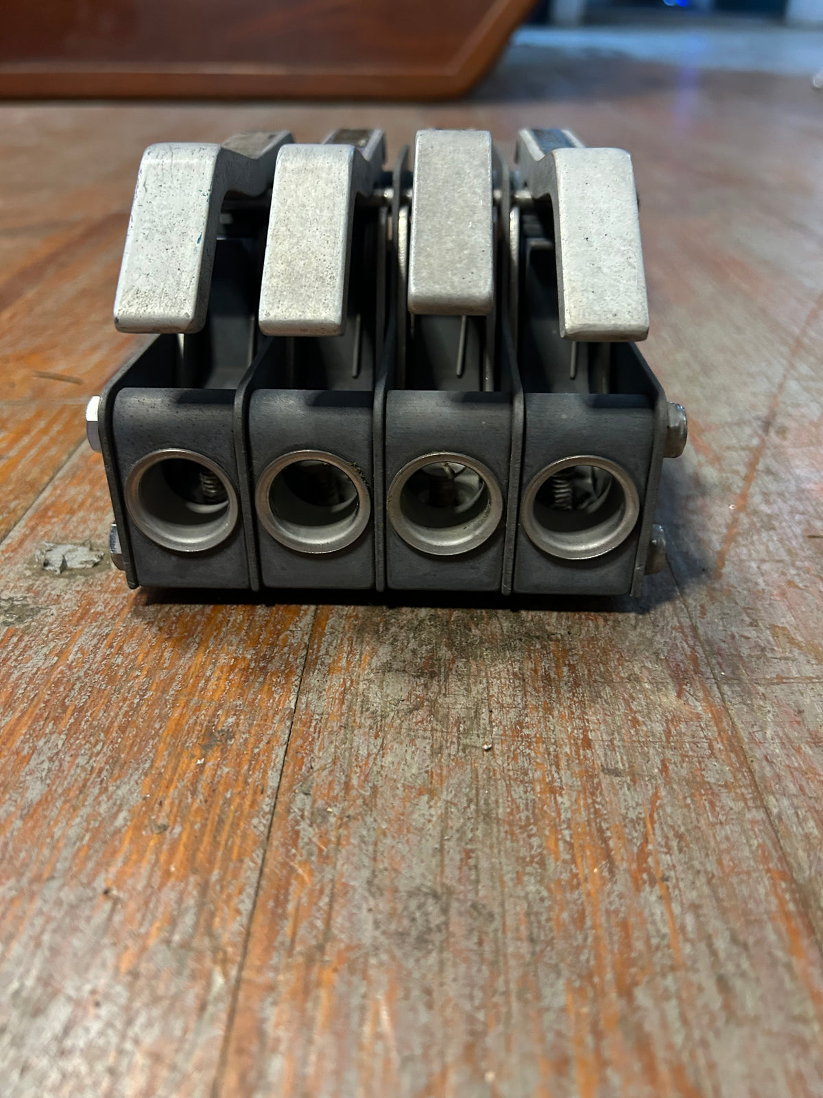 Quadruple Line Clutch - 3/4" line max
