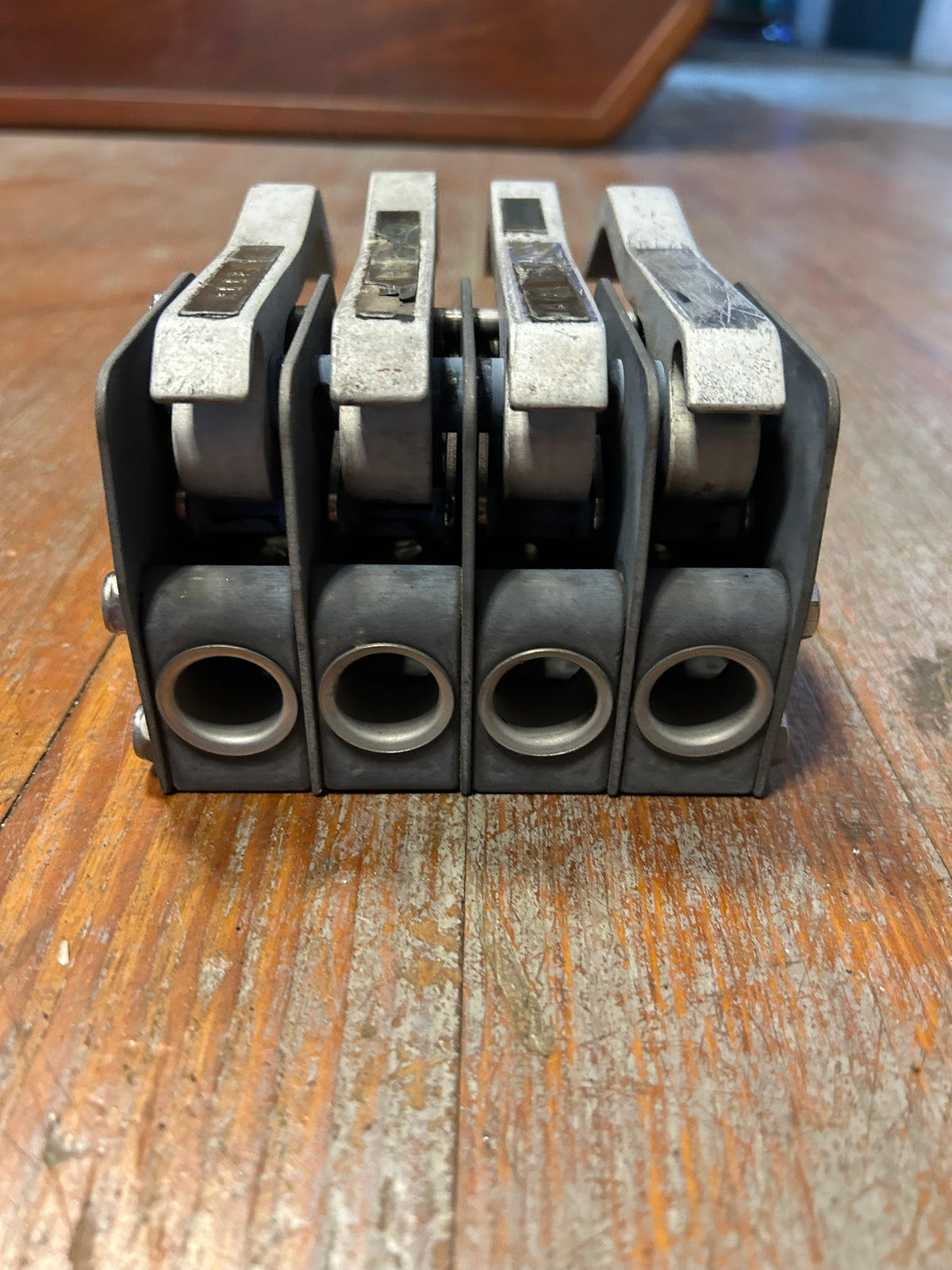 Quadruple Line Clutch - 3/4" line max