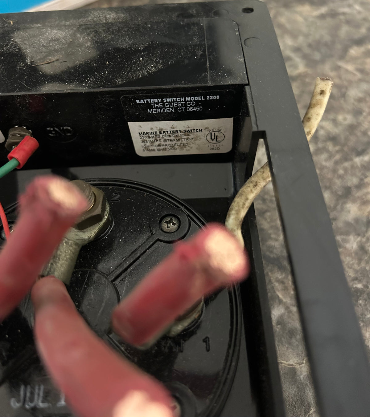 Guest 2200 Smart Battery Switch