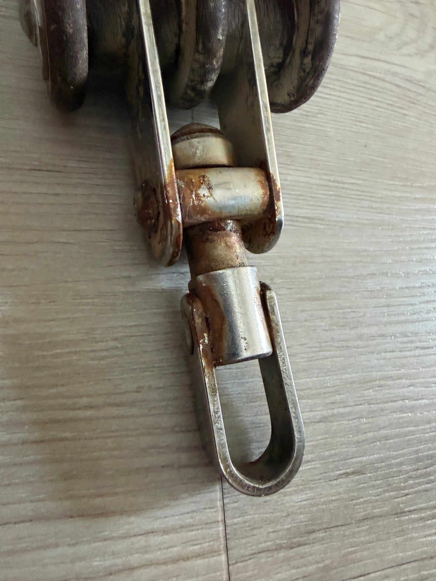 HYE Holland Double 2 3/8" Sheave Tufnol Swivel Block - 1/2" Line