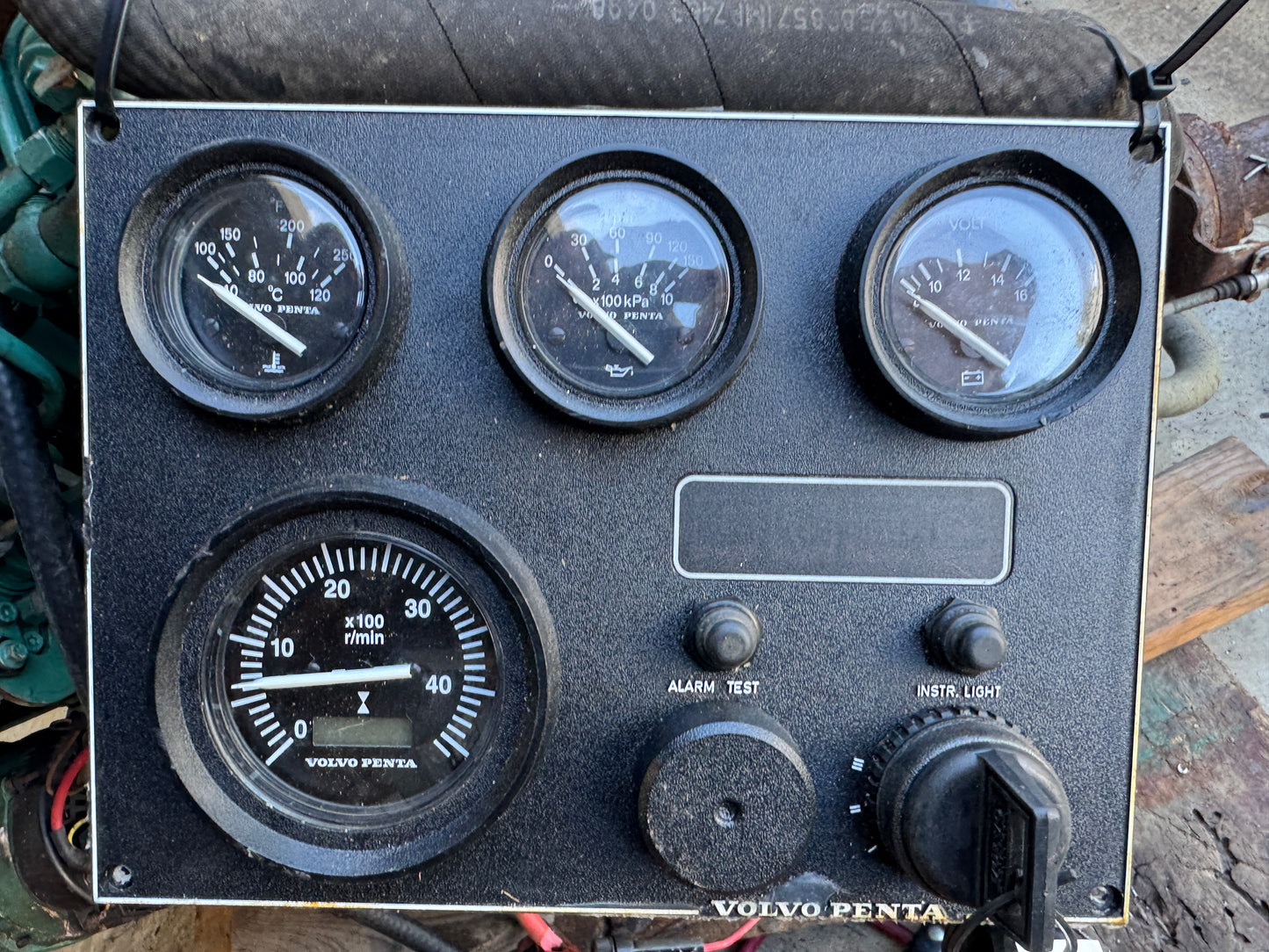 Volvo Penta MD22  Marine Diesel Engine w MS2A-E Transmission Runs Great ONLY 40 HOURS!