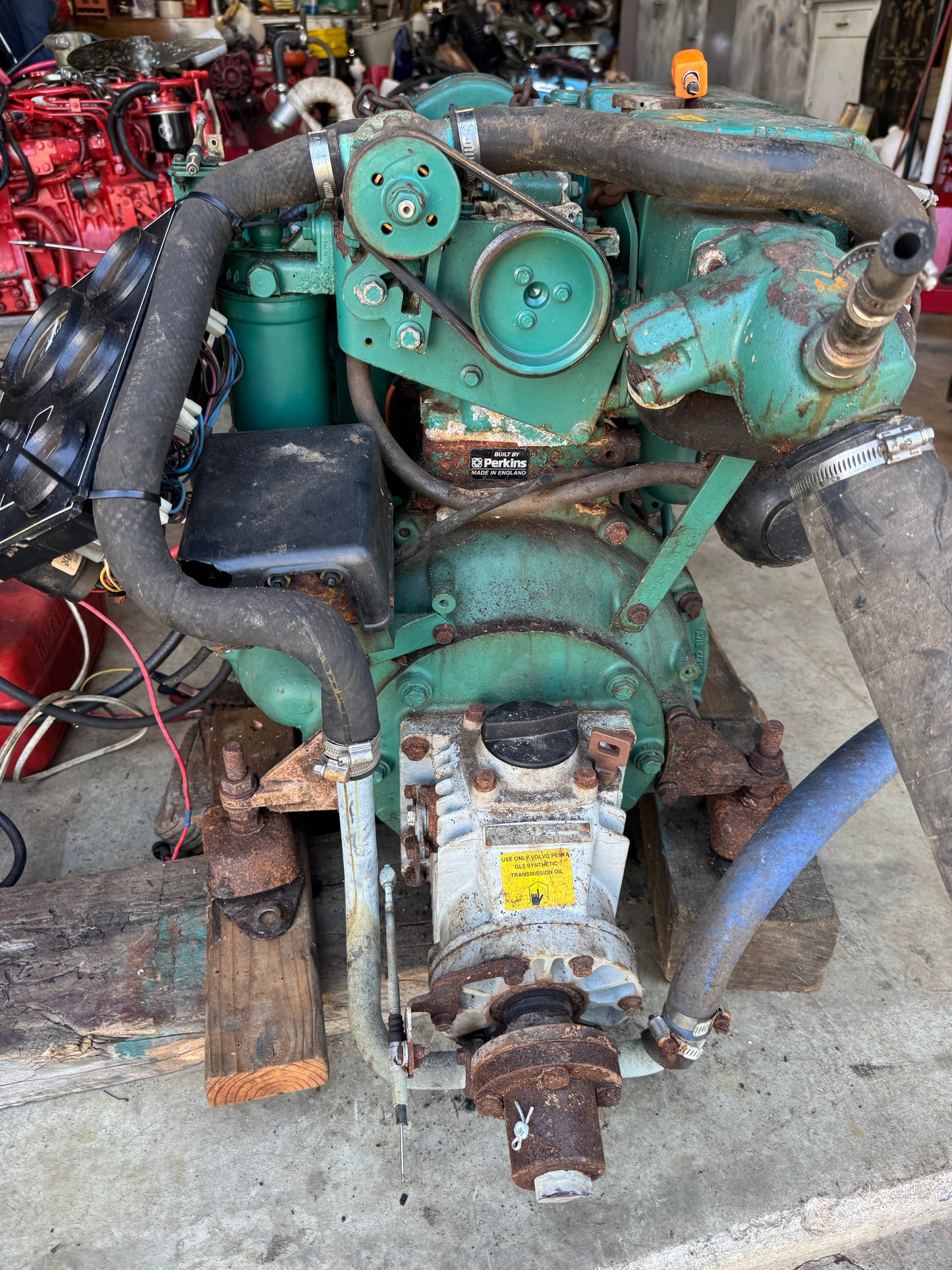 Volvo Penta MD22  Marine Diesel Engine w MS2A-E Transmission Runs Great ONLY 40 HOURS!
