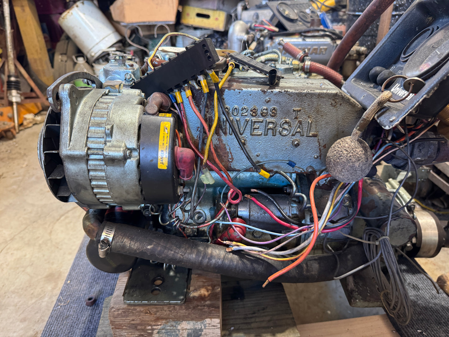 Universal M3-20 Marine Diesel Engine w Hurth HBW50 Transmission Runs Great Fresh Water Cooled
