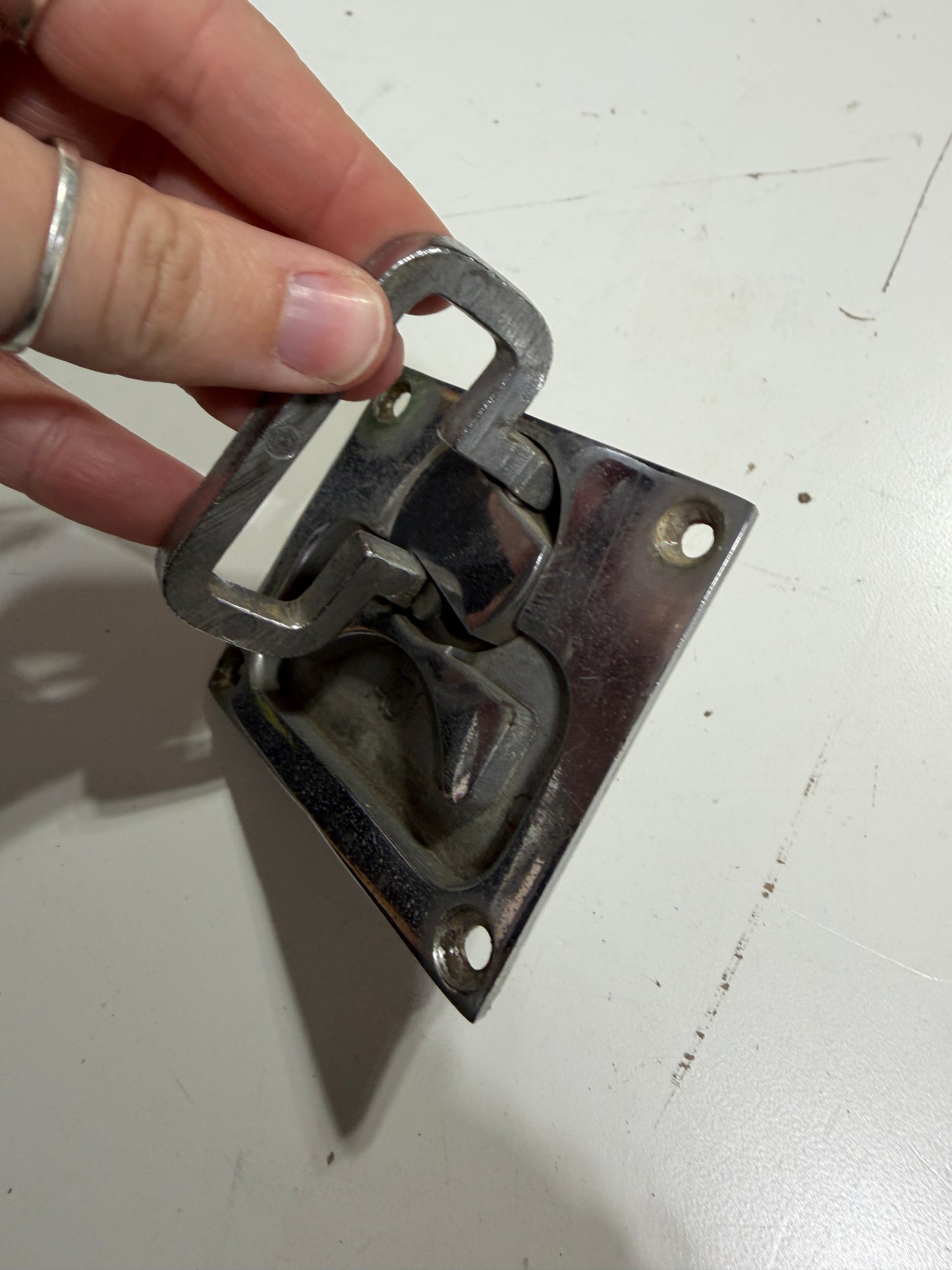 ABI Twist Hatch Latch
