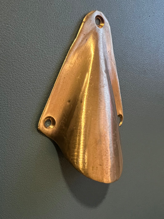 Bronze Clamshell Vent Code BB5796