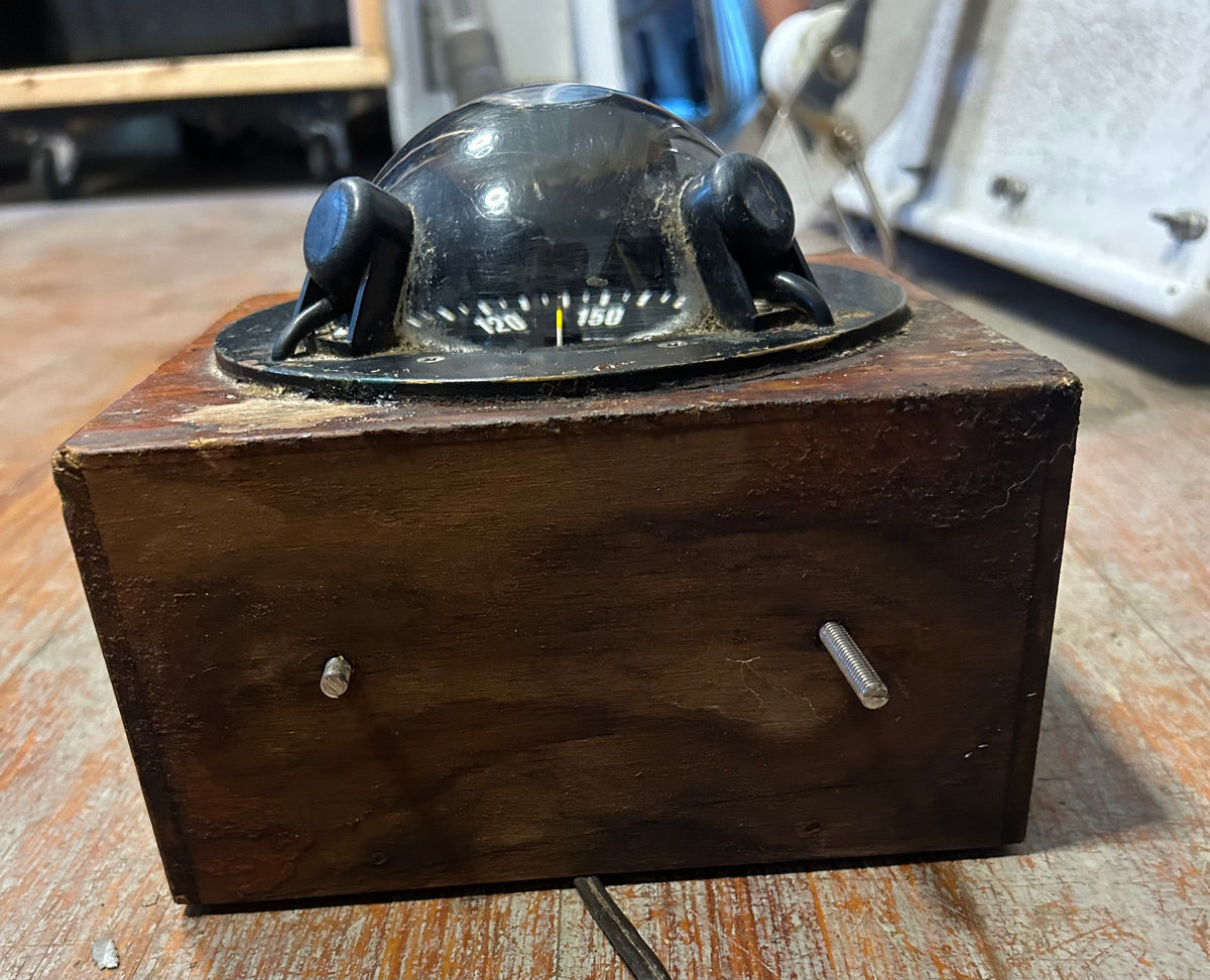 Richie Compass in 7" Teak Block
