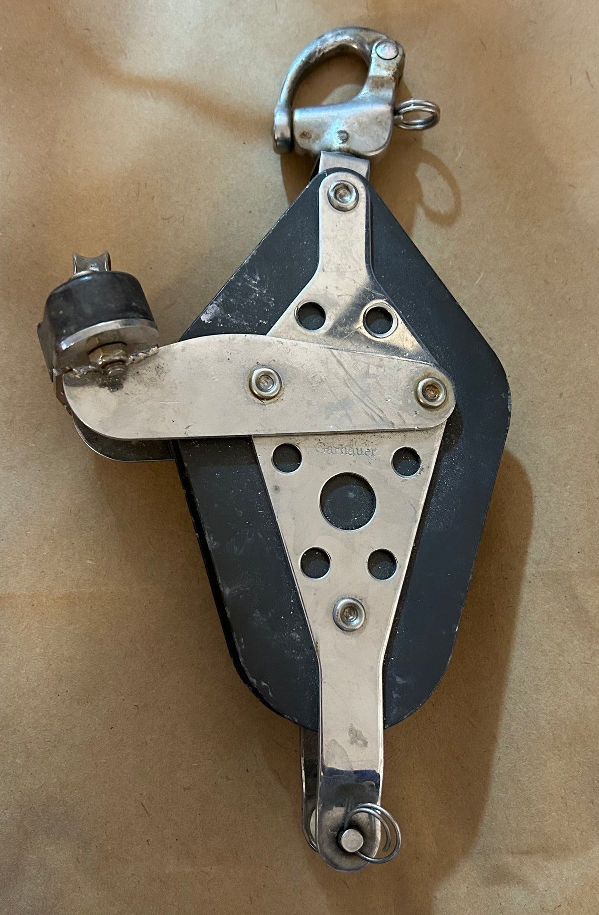 Garhauer Triple Fiddle Block with extended cam cleat, becket and swivel shackle-5/8" line
