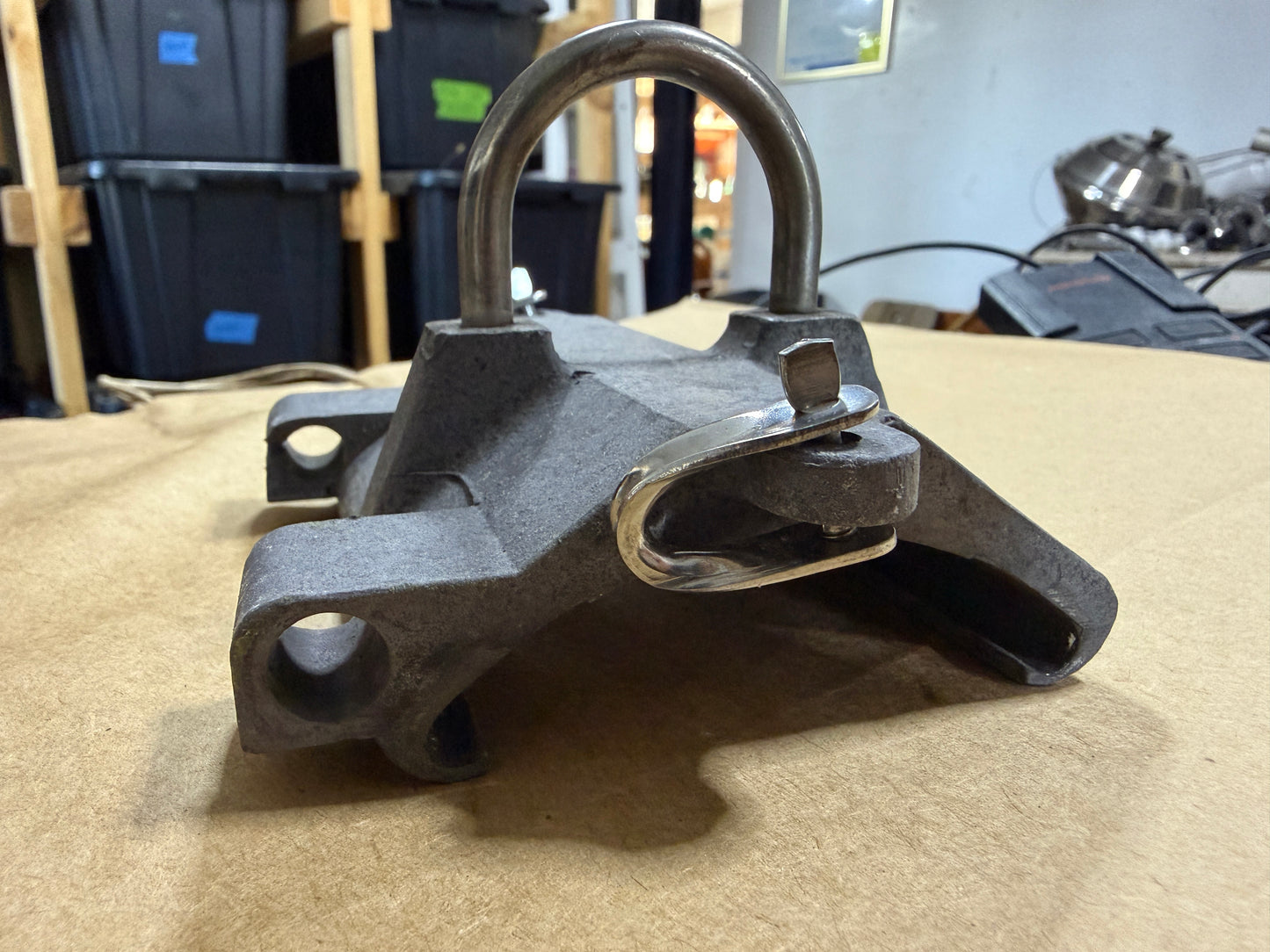 Curved Aluminum Mast Track Car - 3" Fitting