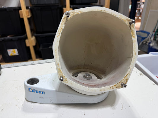 Single Edson Electronic Mount - 4 1/2" Squared Hole Mounting - Scratched