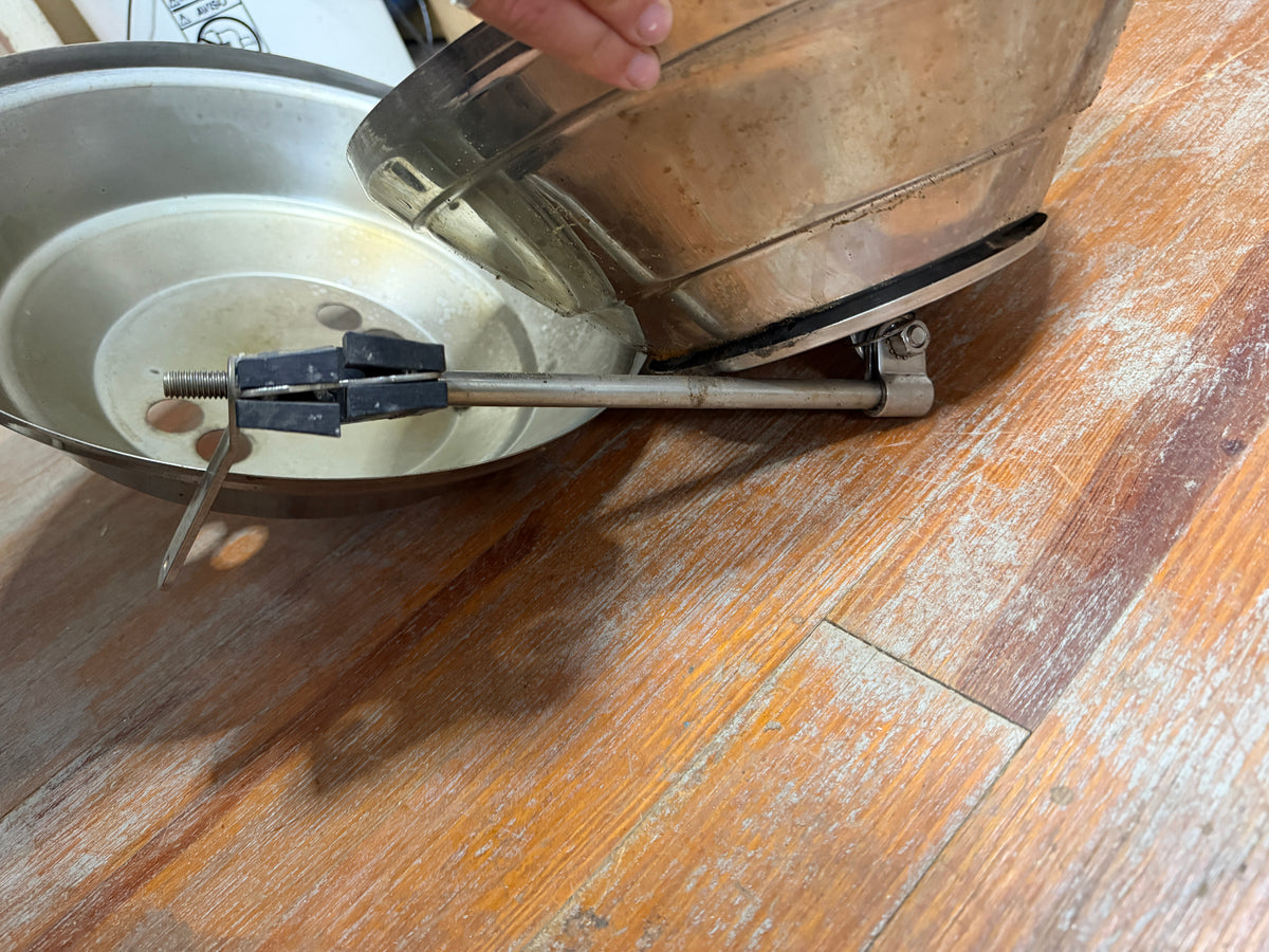 Magma Grill With Rail Mount Attachment