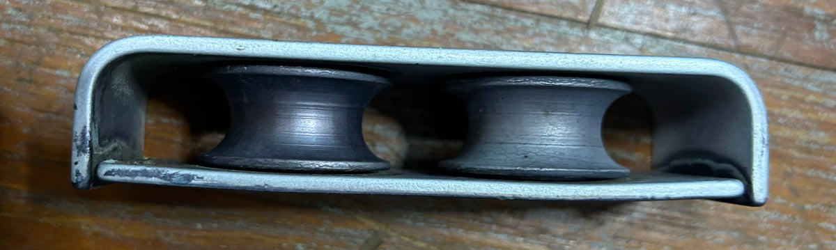 Aluminum double sheave deck organizer - 1/2" line
