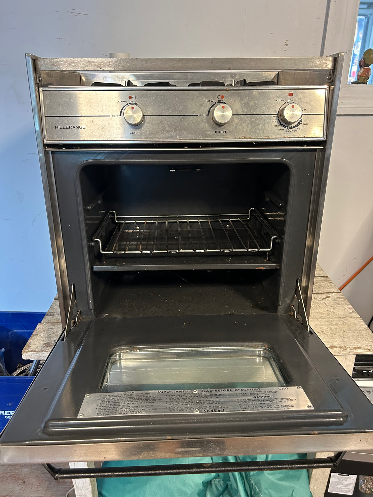 Hillerange Gimballed Propane Oven / Stove 2 Burner - Tritan 31