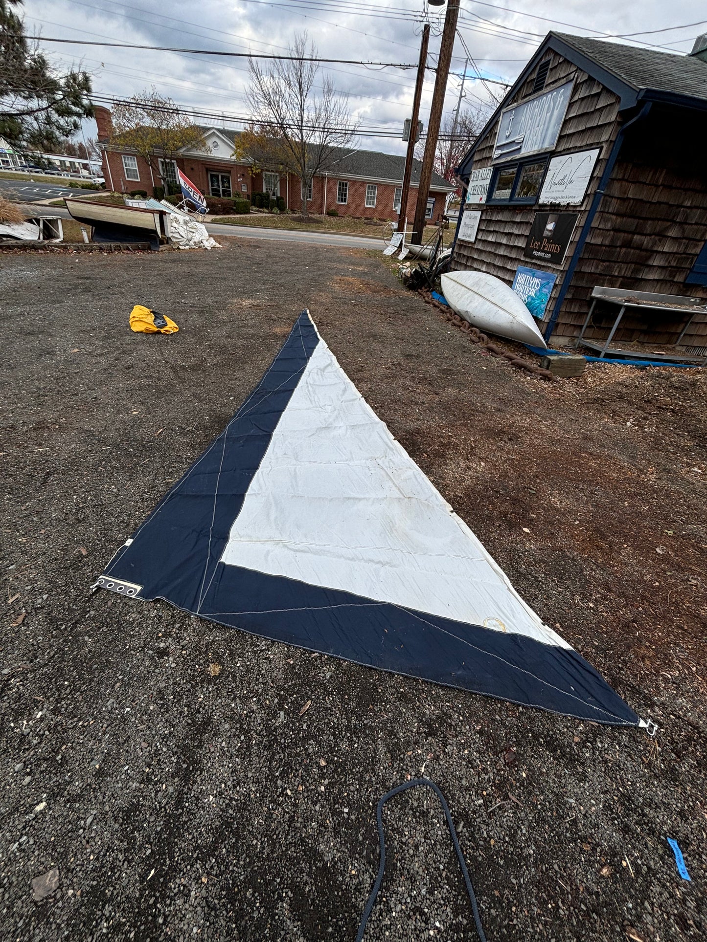 Genoa Sail - 23’4 ”Leech x 20’5” Luff x 8’4.5” Foot