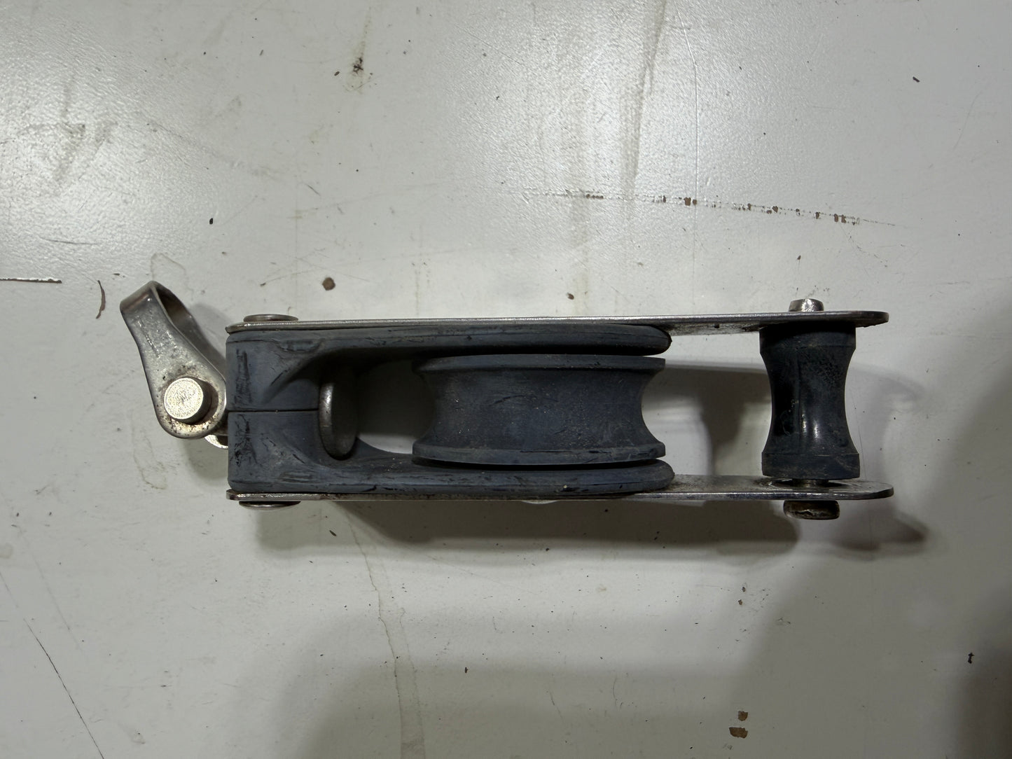 Seaway 1 1/2" Single Fixed Block With Beckett - 5/16" Line