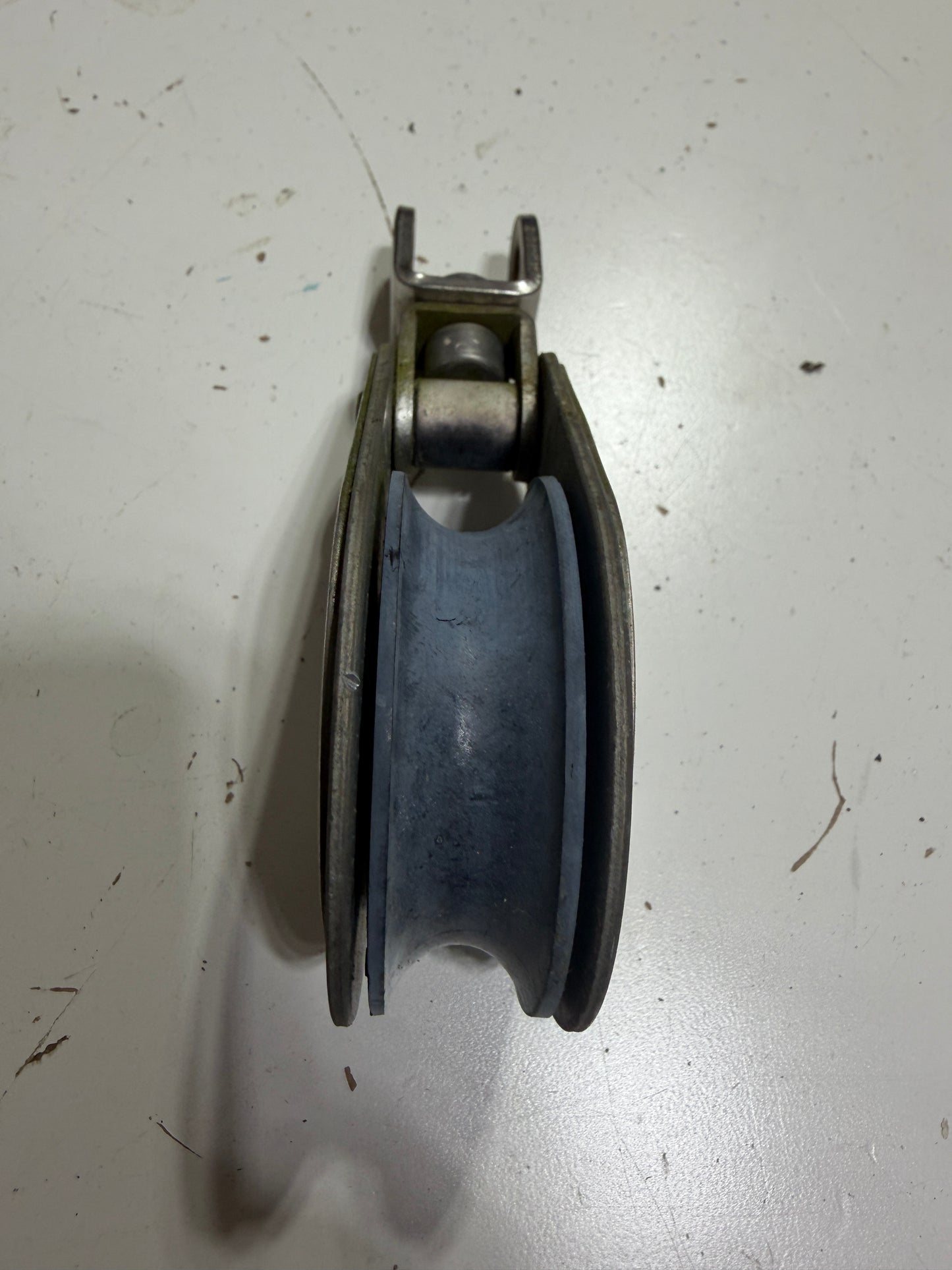 Garhauer 2 3/8" Sheave Single Swivel Block - 1/2" Line