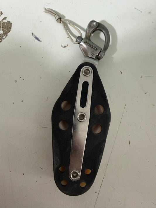 Ronstan RF1368 Fiddle Block - 2 3/8" & 1 1/2" Sheaves - 3/8" Line