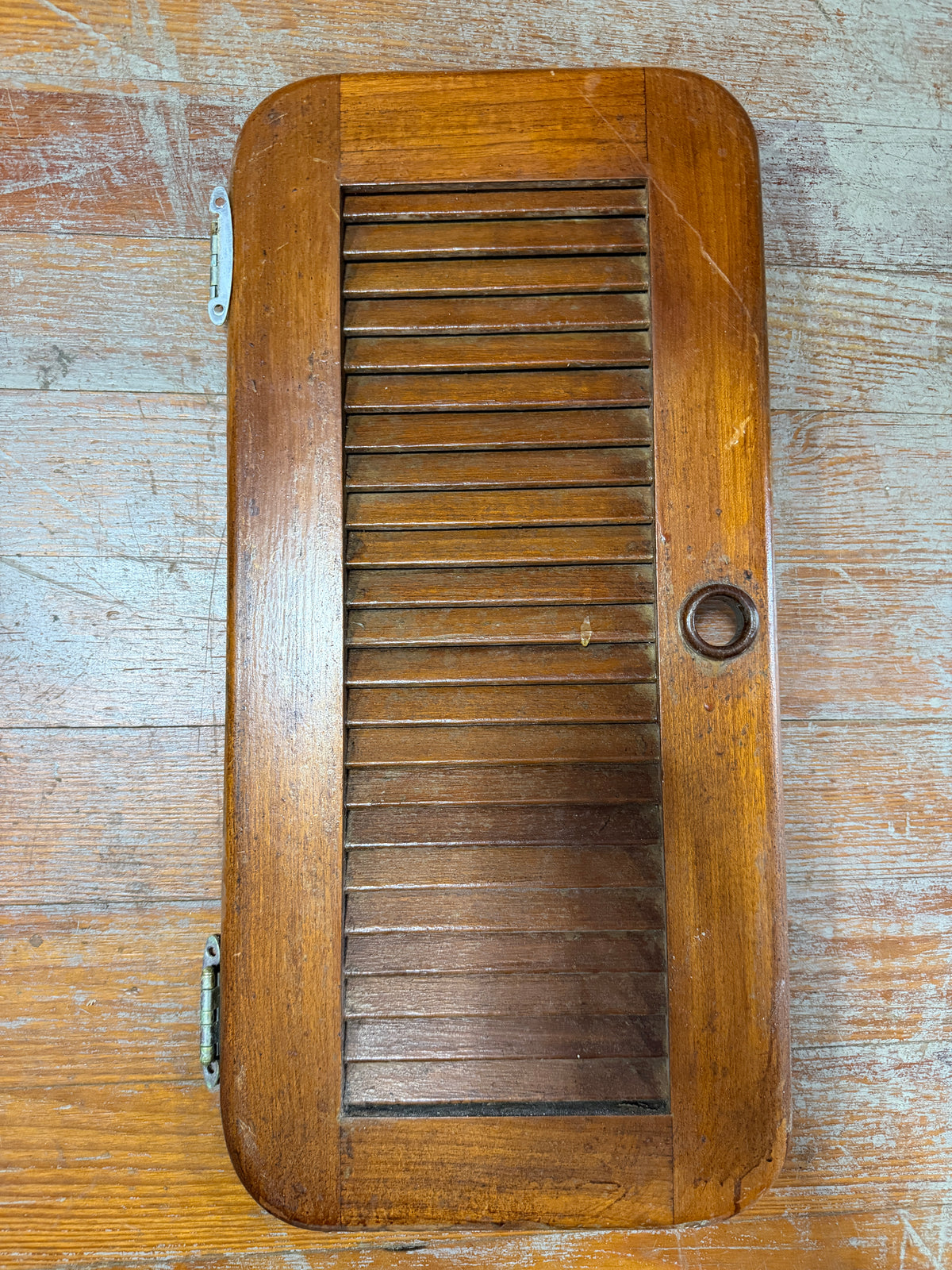 Irwin 31 Interior Louvered Door - ID: 21" x 9 5/8" - OD: 21 3/4" x 10 3/8" -- #379