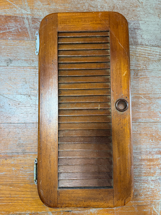 Irwin 31 Interior Louvered Door - ID: 21" x 9 5/8" - OD: 21 3/4" x 10 3/8" -- #379