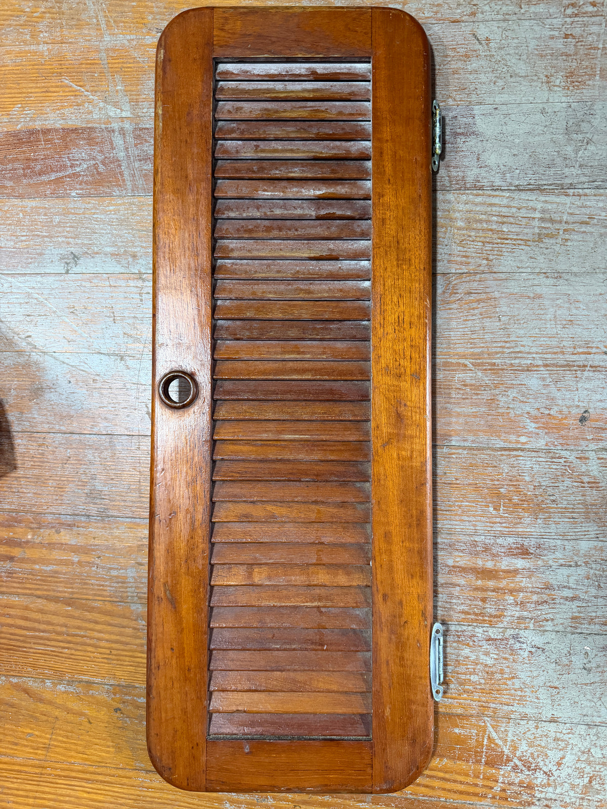 Irwin 31 Interior Louvered Door - ID: 28 1/8" x 9 5/8" - OD: 28 7/8" x 10 3/8" -- #380