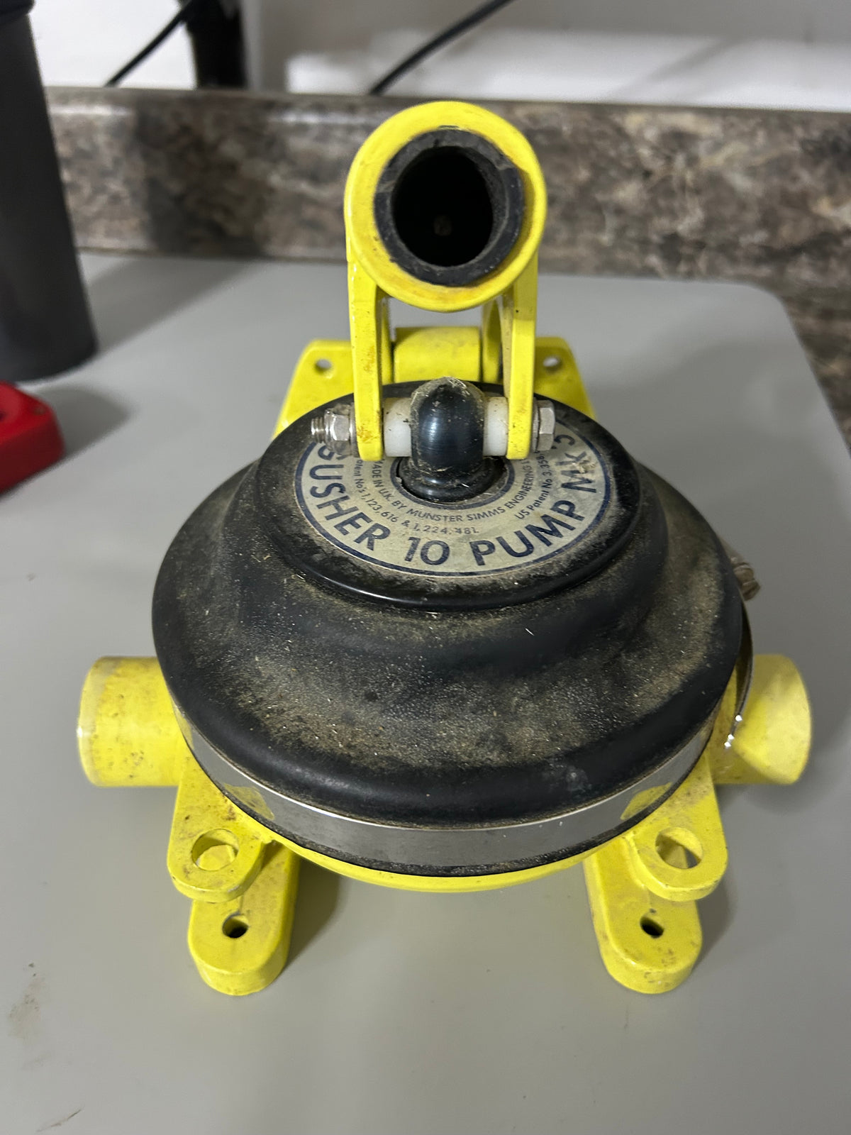 Gusher 10 Manual Bilge Pump