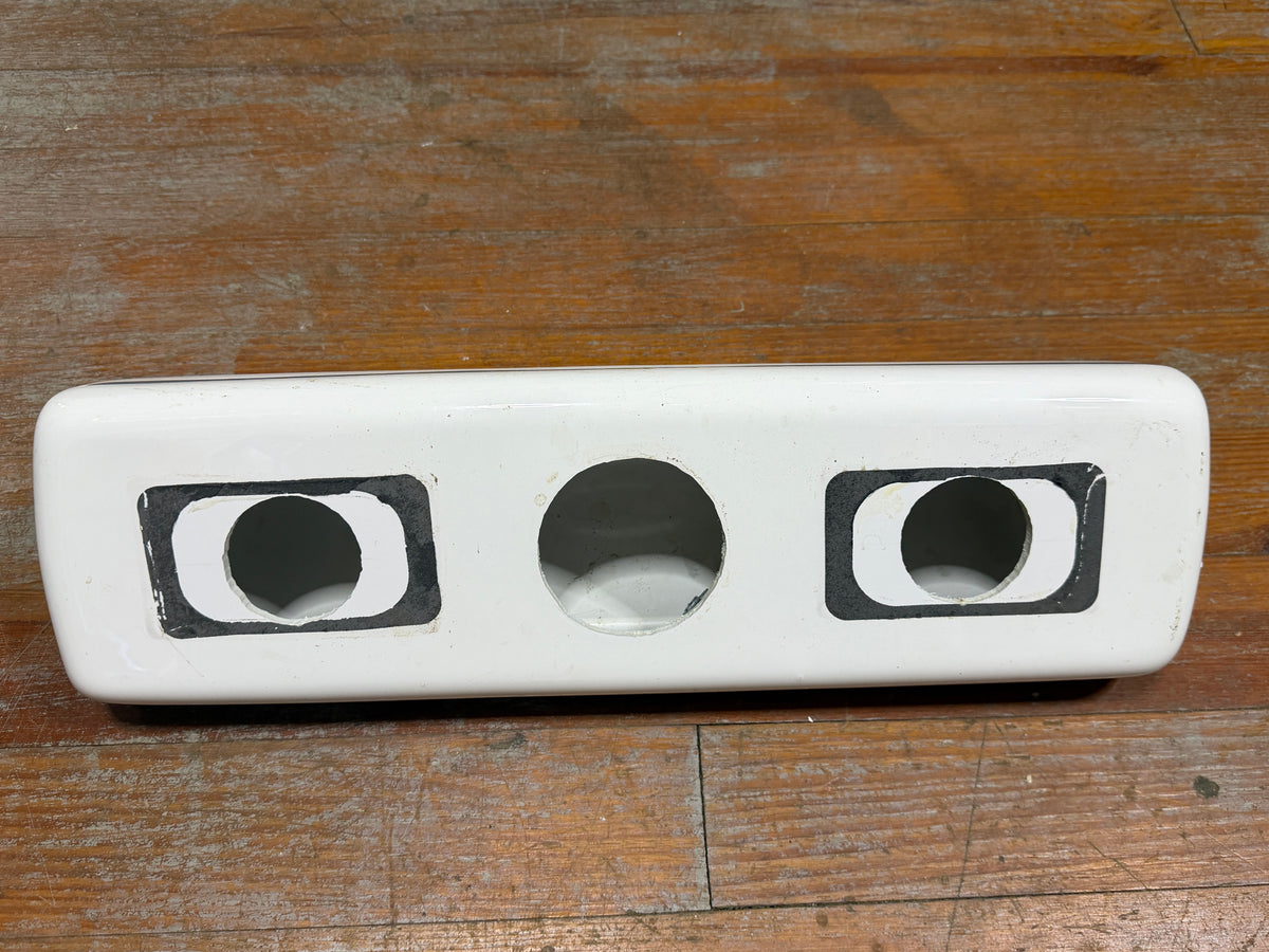 3 Instrument Navpod GP140 - 9.5" Center to Center Fitting