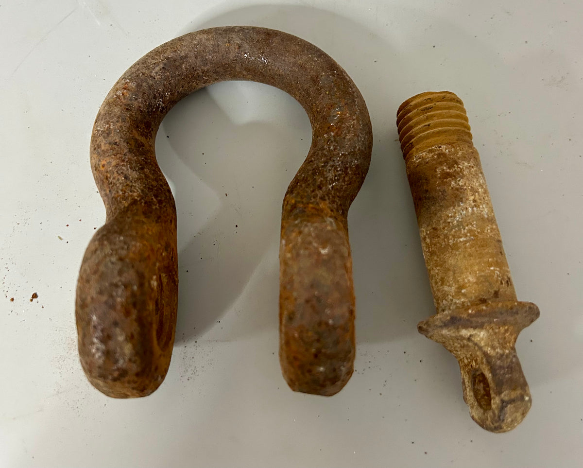 Large Rusted Bow Shackle
