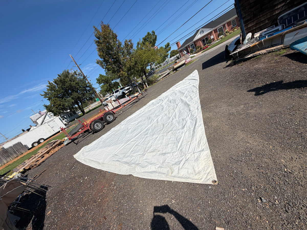 Irwin 10/4 Hank On - Headsail - 33'3" x 33'4" x 18'7"