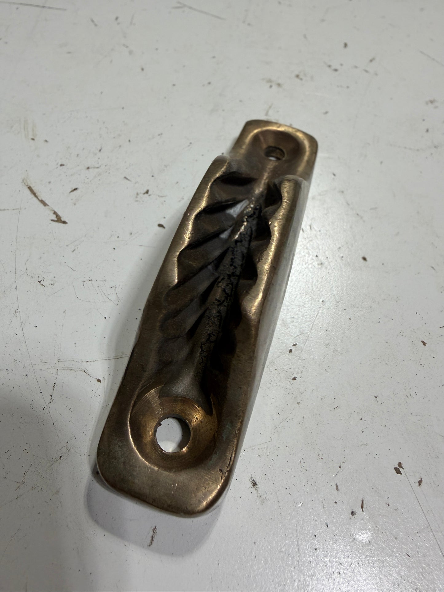 Bronze Clam Cleat Vertical - 3/8" Line