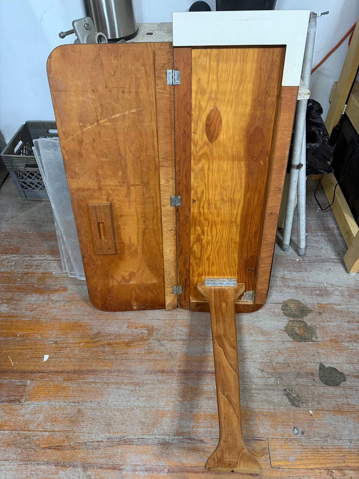 Interior Salon Table - 40 1/4" Length x 28" Fully Open Width - Pearson 28 -- #46