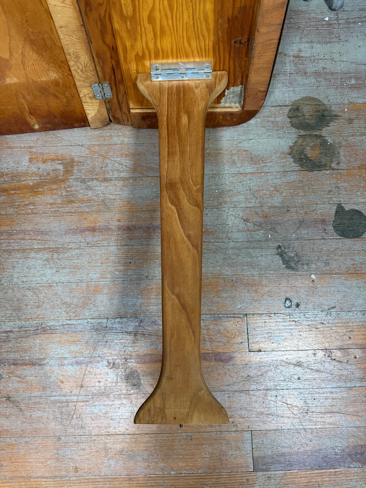 Interior Salon Table - 40 1/4" Length x 28" Fully Open Width - Pearson 28 -- #46