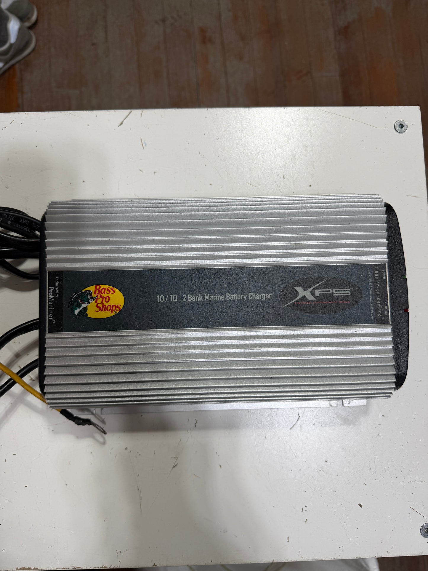 Bass Pro XPS 10/10 2 Bank Mariner Battery Charger