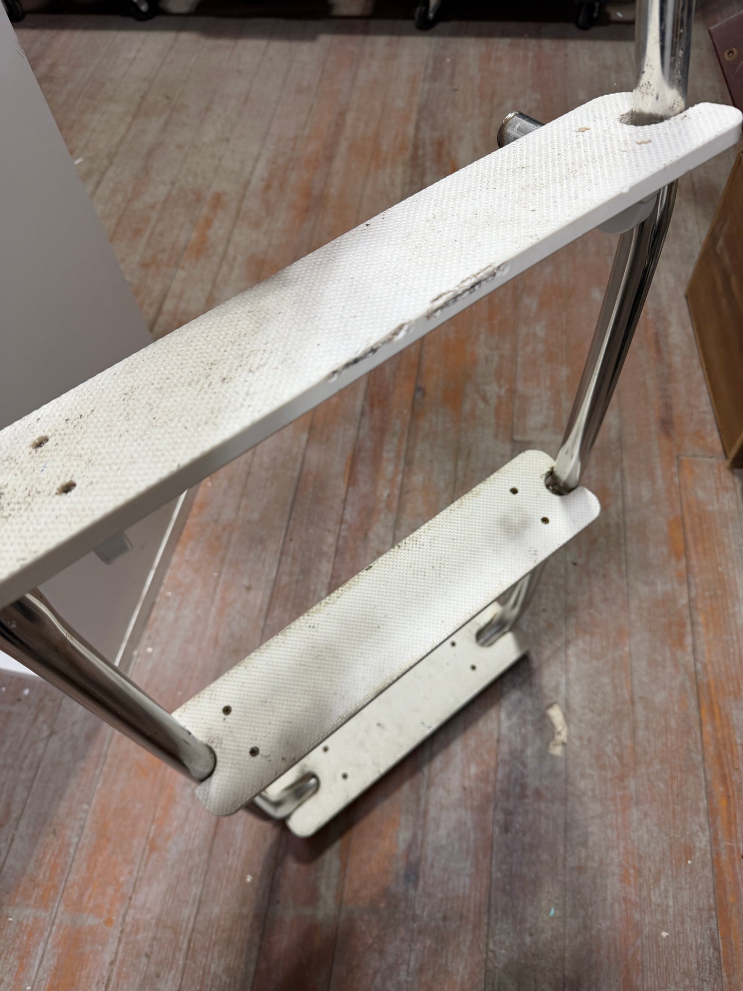 39" Height - 3 Step Boarding Ladder - Catalina 30