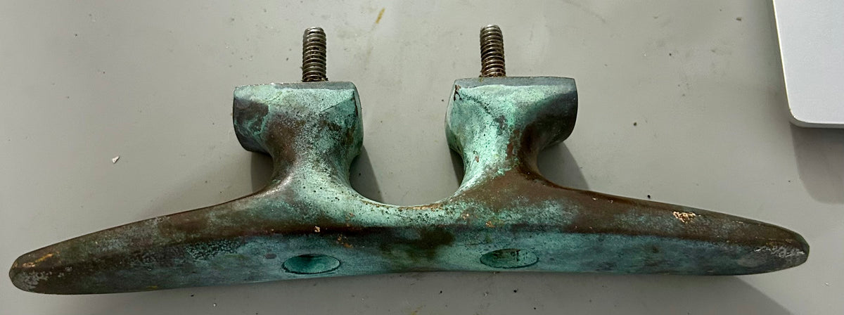 7 3/8" Bronze Cleat