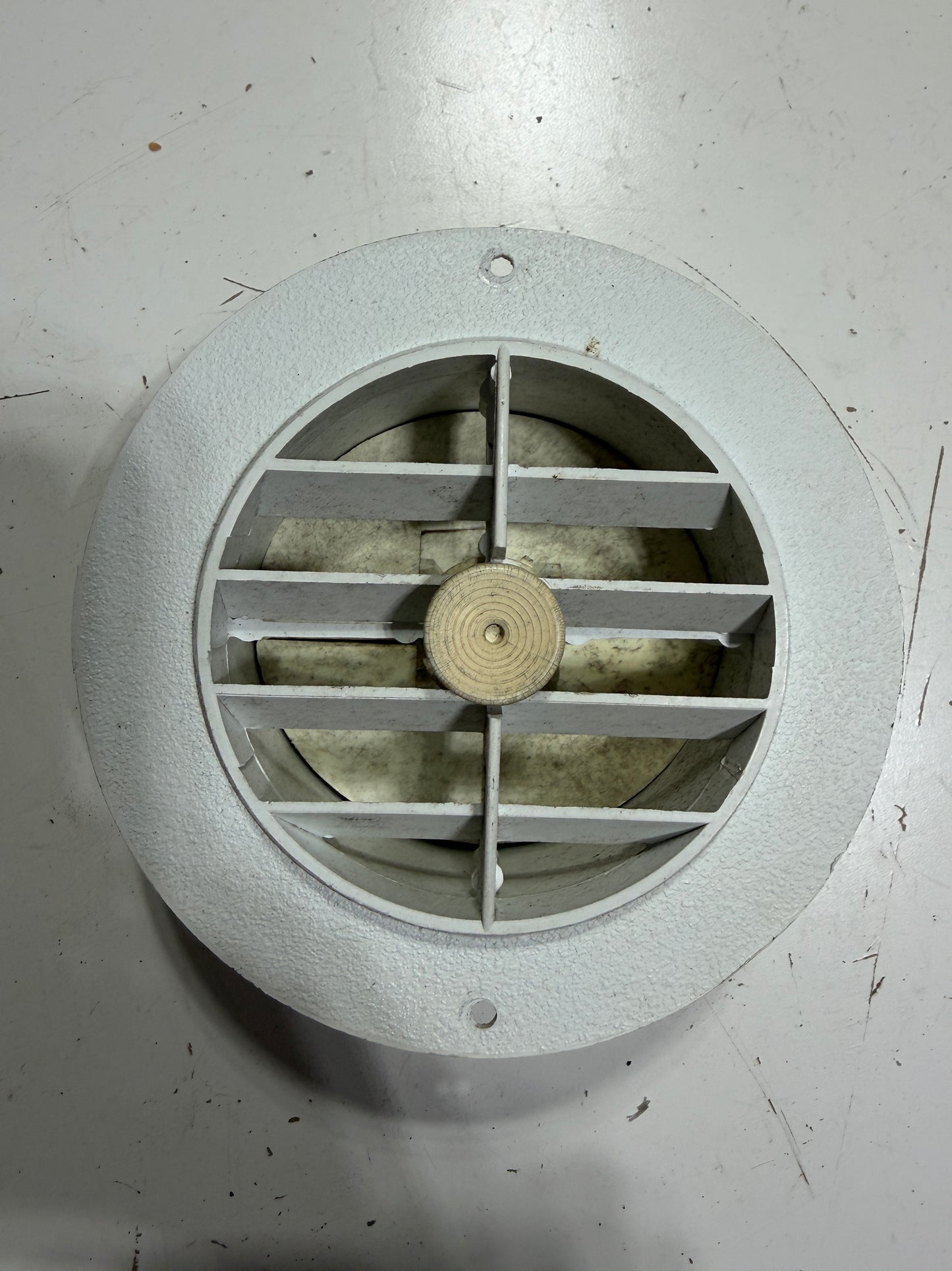 PAIR 4" White Plastic Damper Vents  - 5 1/2" Total Diameter