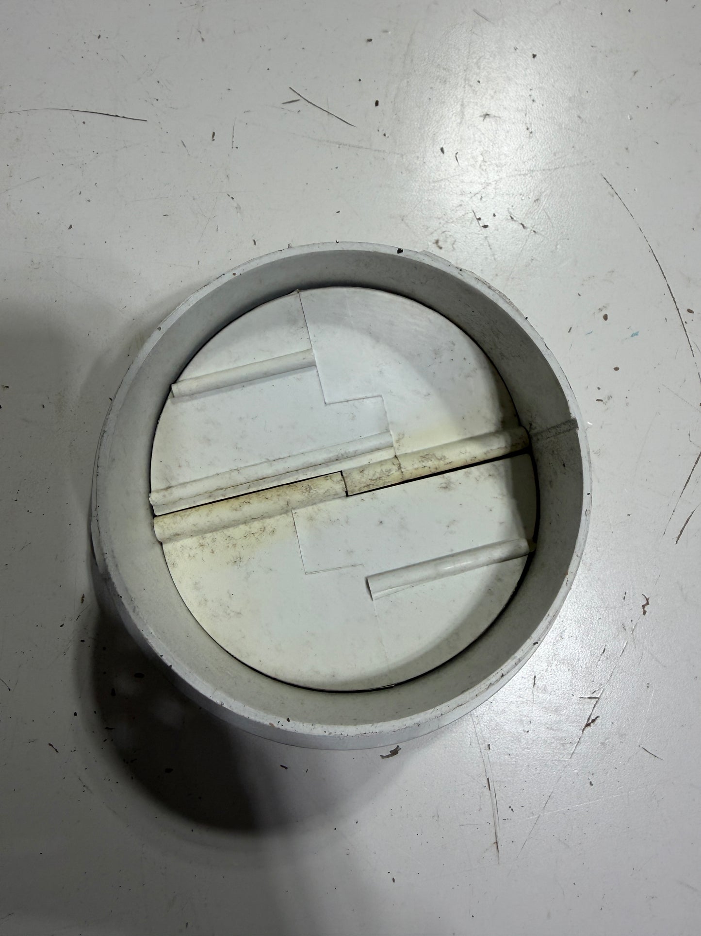 PAIR 4" White Plastic Damper Vents  - 5 1/2" Total Diameter