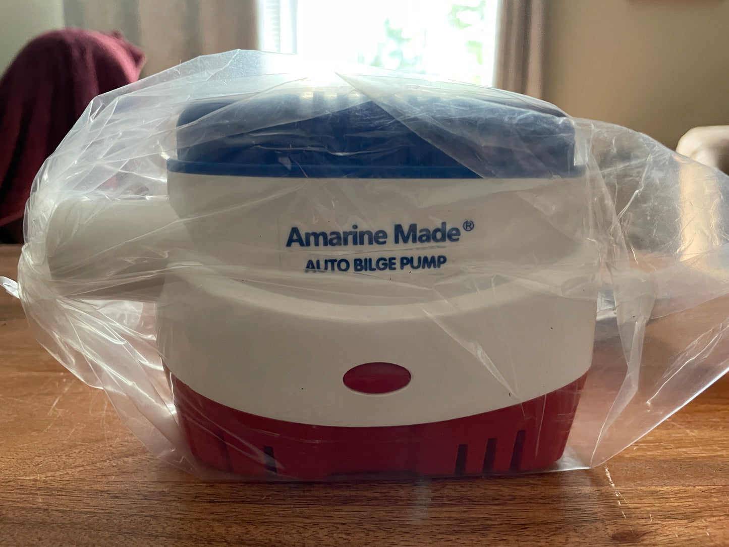 Amarine Auto Bilge Pump we’ve 1100GPH NEW