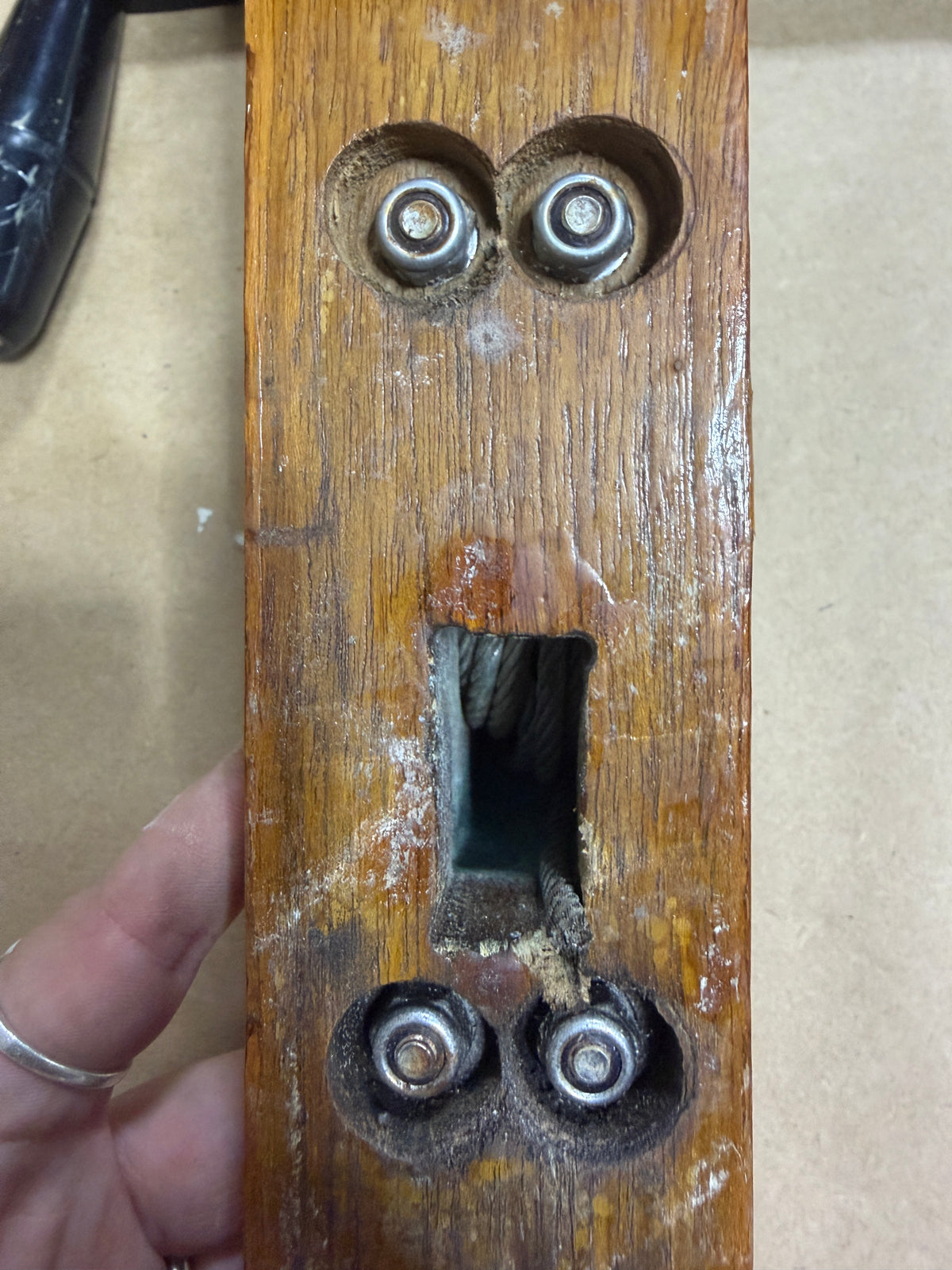 Center Board Winch With Handle - Montgomery 23
