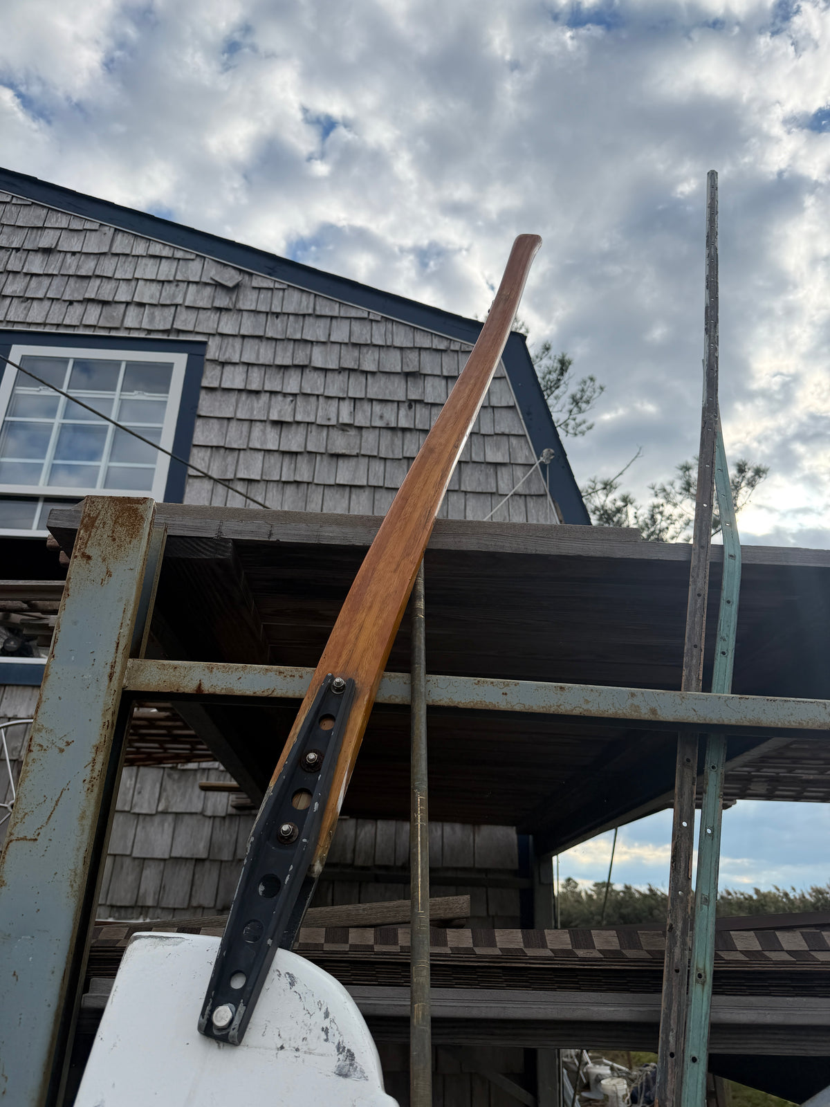 Montgomery 23 Rudder With Tiller Handle