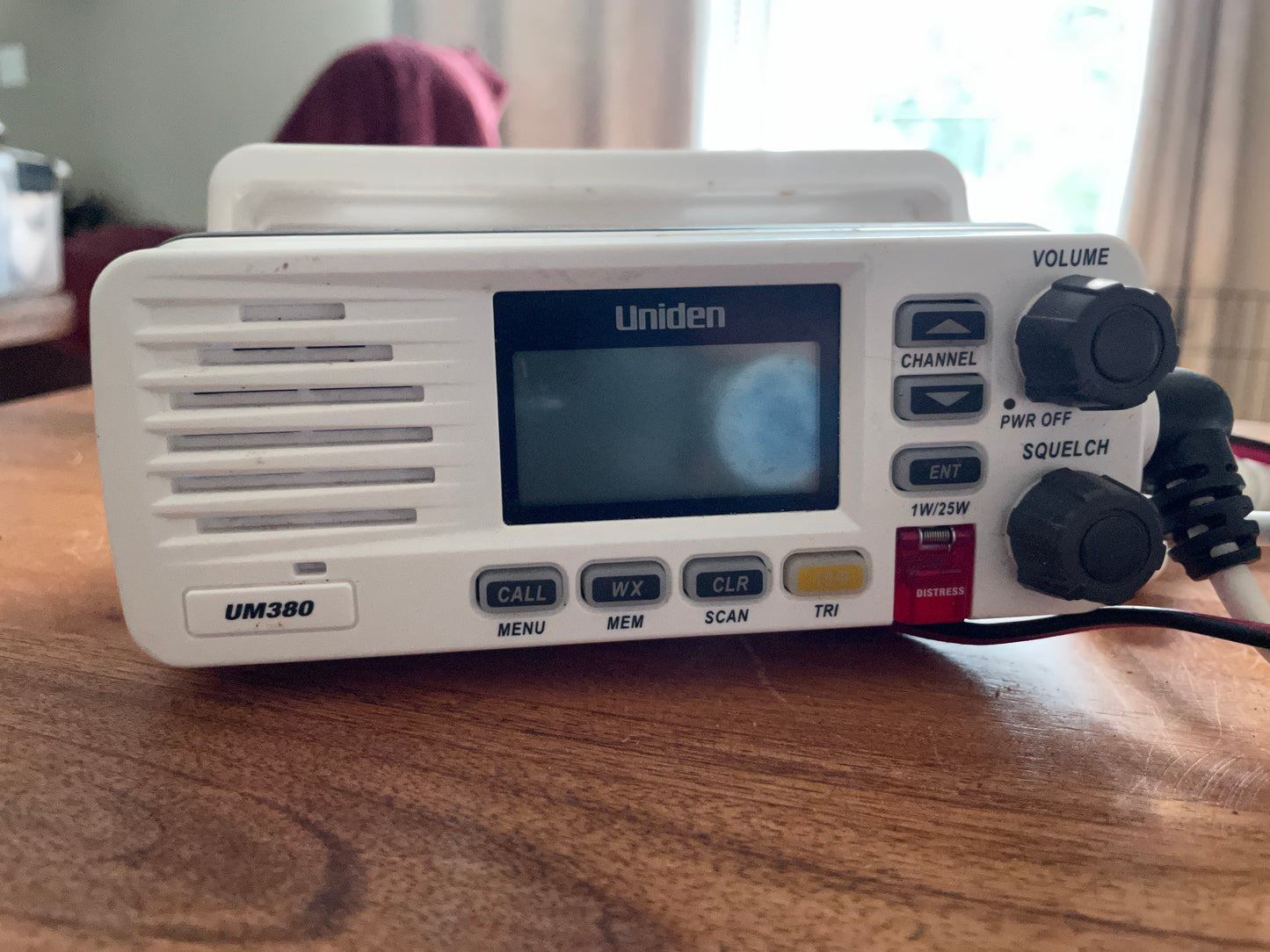 Uniden UM380 VHF Radio