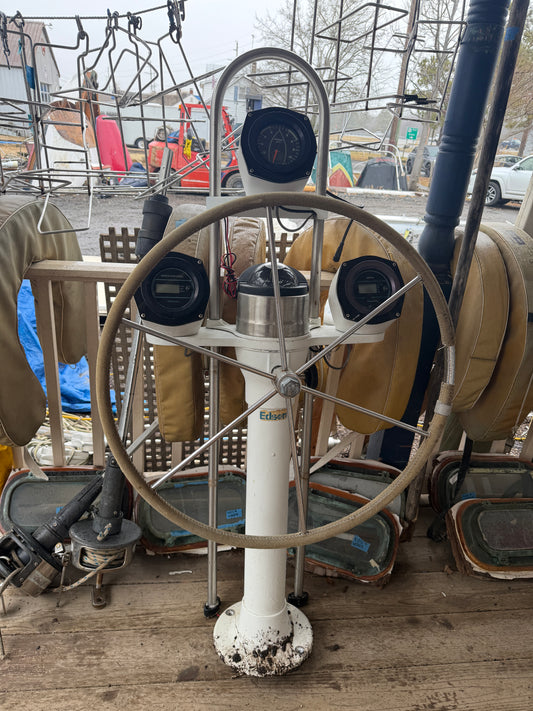 Complete Pedestal OFF Catalina 30