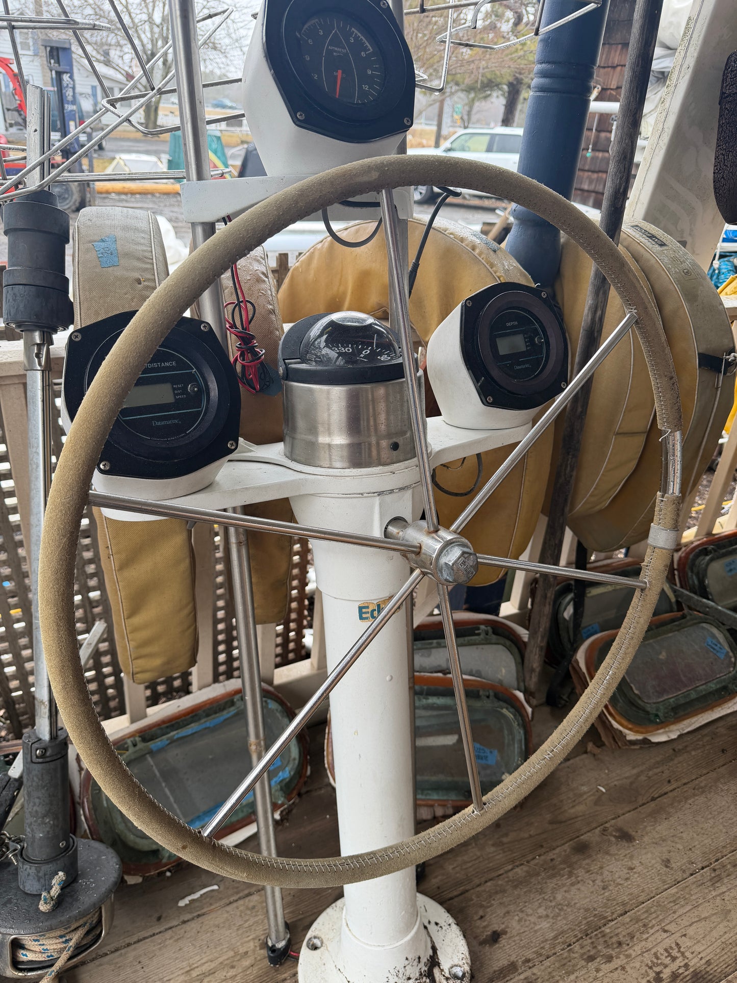 Complete Pedestal OFF Catalina 30