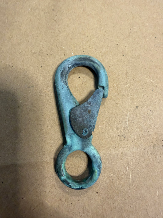 Bronze Fixed Clip - 9/16" Bail